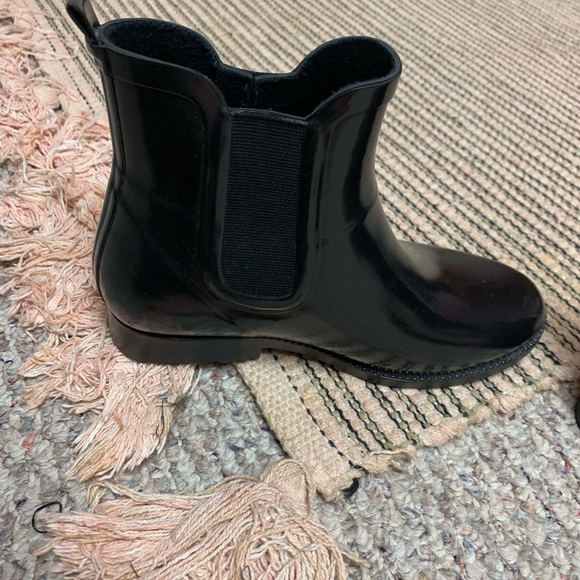 Micheal Kors rain boots - Picture 6 of 6